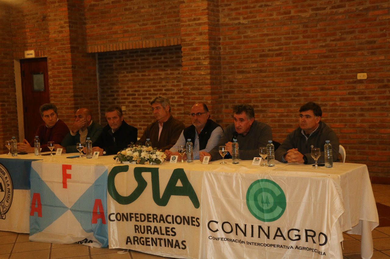 Previo al paro del campo: reunión informativa de la Mesa de Enlace en Gualeguaychú