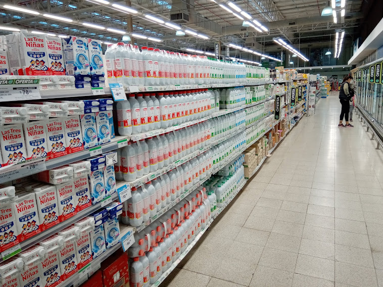 En casi un lustro, el consumo interno de lácteos cayó en 30 millones de litros
